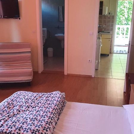Sunshine Sh Apartmanhaz Apartment Zamárdi Екстериор снимка