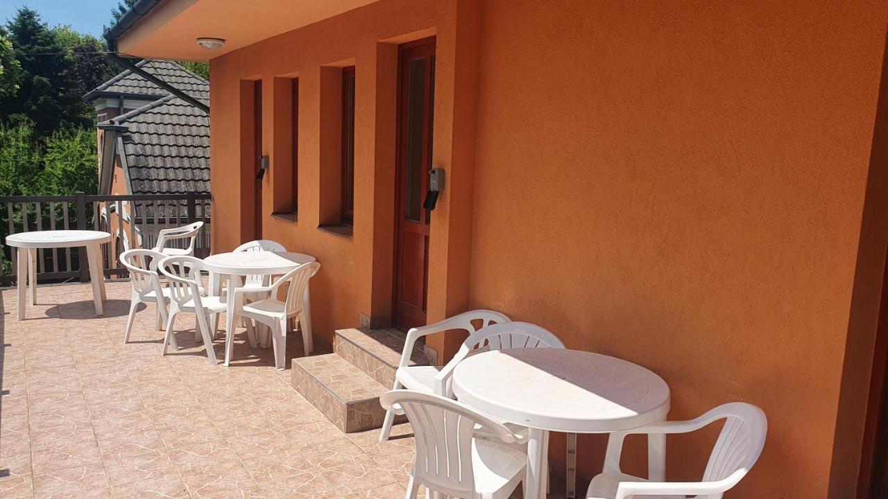 Sunshine Sh Apartmanhaz Apartment Zamárdi Екстериор снимка